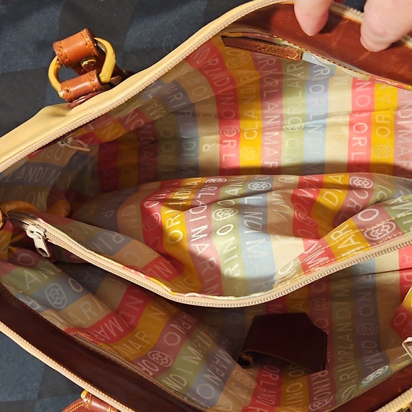 Orlandi Marino All Leather Purse - Picture 9 of 13